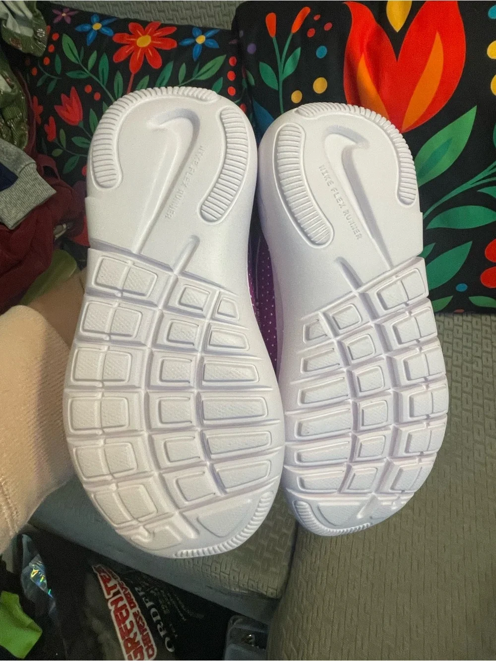 Nike Flex Runner 4 girls Slip-On Sneakers — White and Purple Accents